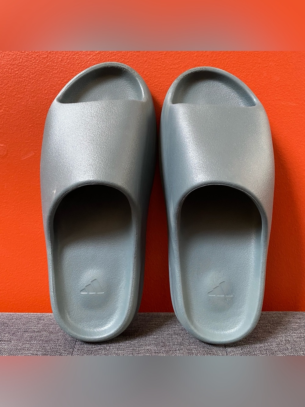 Adidas Yeezy Slide Slate Gray Men’s Size 11